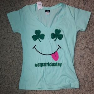🍀 St. Patrick’s Day woman’s tee - mint green - XL